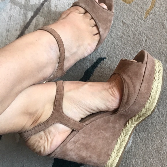 Shoes - Picture 3 of 3